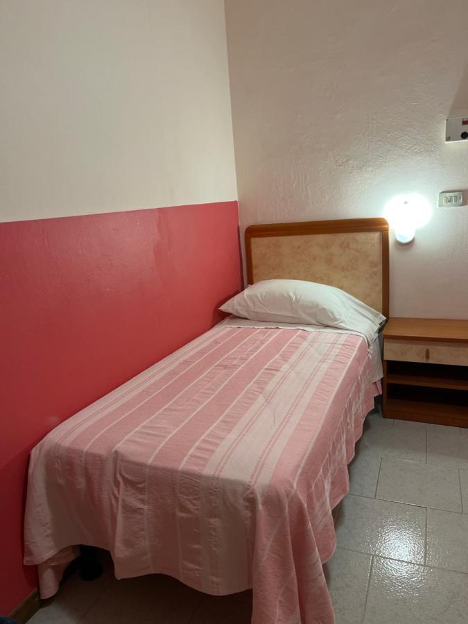 Hotel Zucconi مونتيكاتيني تيرمي المظهر الخارجي الصورة